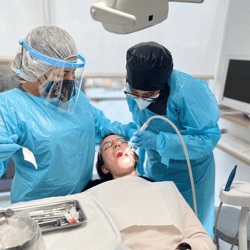 Equipo dental profesional